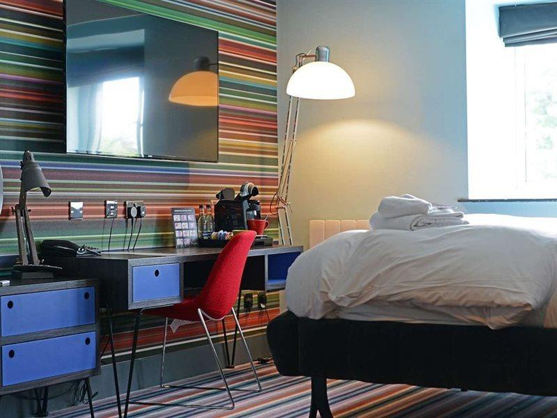 Village Hotel Ковънтри Екстериор снимка