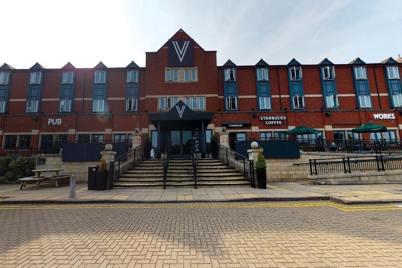 Village Hotel Ковънтри Екстериор снимка