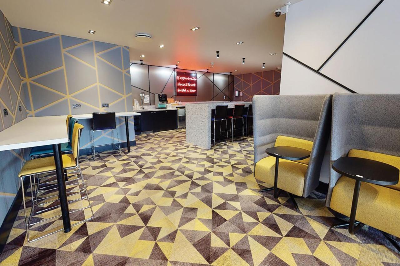 Village Hotel Ковънтри Екстериор снимка