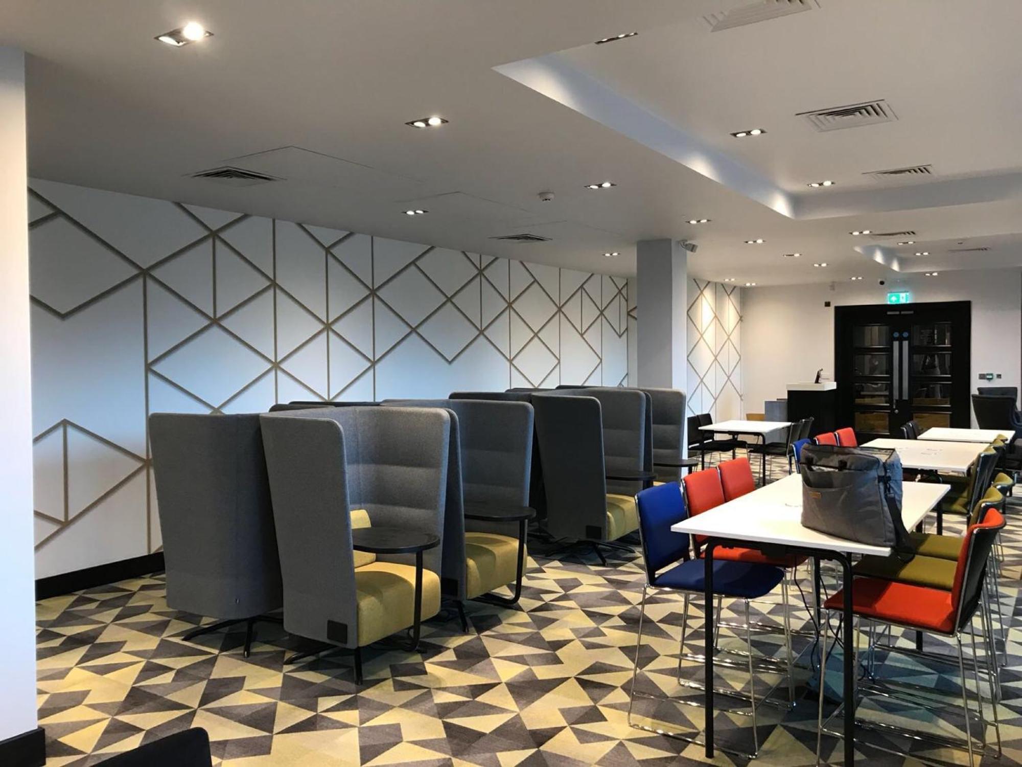 Village Hotel Ковънтри Екстериор снимка