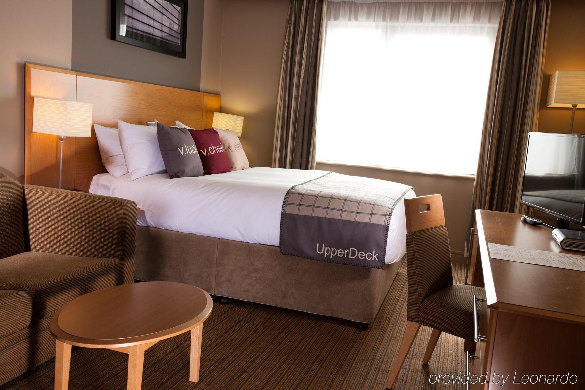 Village Hotel Ковънтри Екстериор снимка